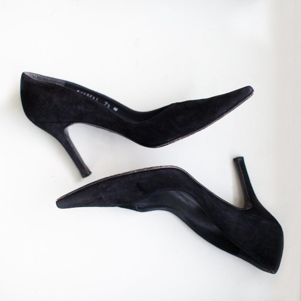Modern Stuart Weitzman Black Stillettos